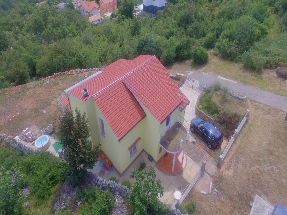 Holiday Home With Sea View Vrbnik Exterior photo