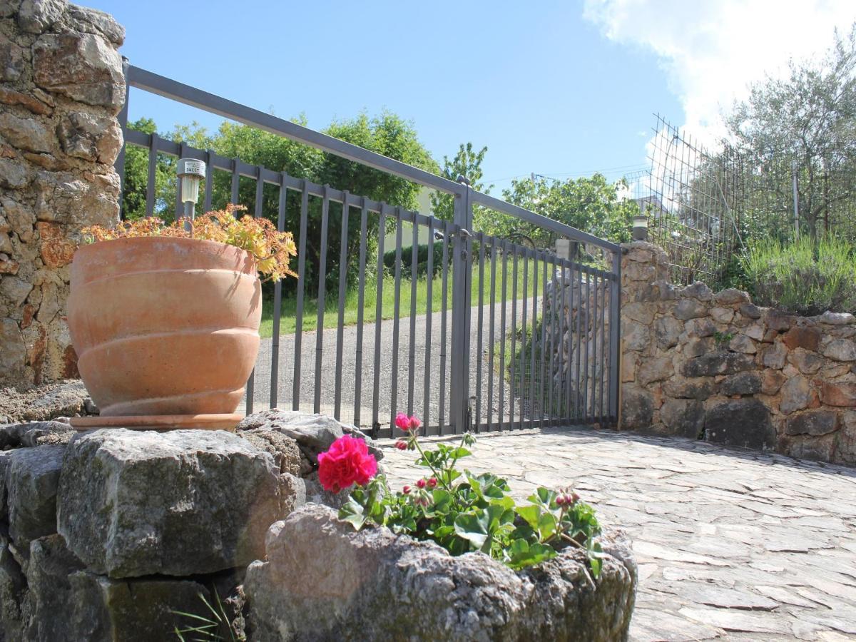Holiday Home With Sea View Vrbnik Exterior photo